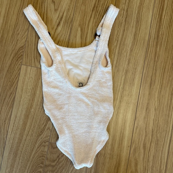 HUNZA G Domino Blush One Piece Swimsuit NWOT - Picture 5 of 6